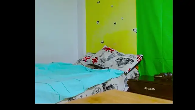 Snapshot of dantex9305 chatting on November 21, 2025, 9:14 pm dantex9305 online show from November 21, 2025, 9:14 pm