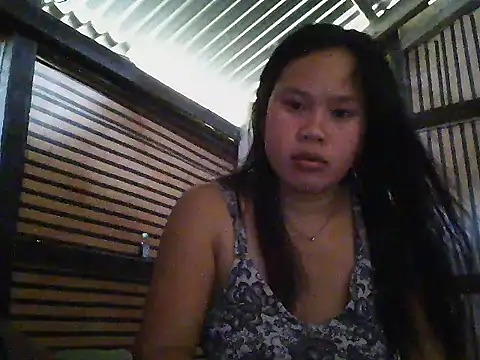 mia kittykitty online show from November 13, 2025, 1:20 am