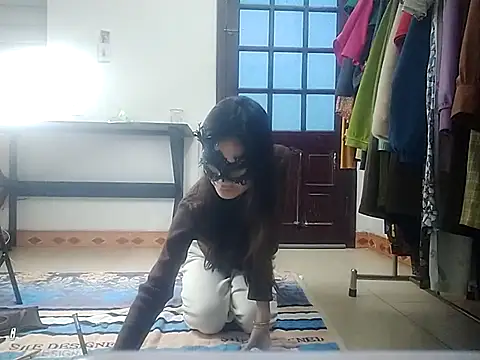 Snapshot of ChillyFunny chatting on November 17, 2025, 10:08 am ChillyFunny online show from November 17, 2025, 10:08 am