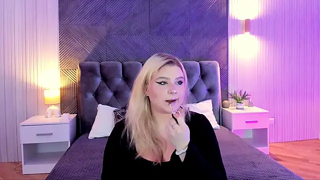 EmiliaStanley online show from November 20, 2025, 5:30 am