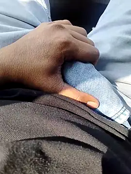 yourcharm4593 online show from November 15, 2025, 5:22 am