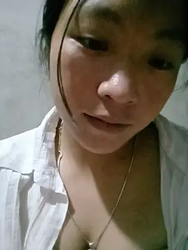 Snapshot of Micky_baby chatting on July 3, 2026, 4:24 pm Micky baby online show from July 3, 2026, 4:24 pm