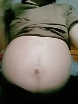 Snapshot of Micky_baby chatting on June 3, 2026, 4:23 pm Micky baby online show from June 3, 2026, 4:23 pm
