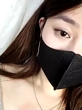 Snapshot of MiCandy-Lovee chatting on November 15, 2025, 5:39 pm MiCandy-Lovee online show from November 15, 2025, 5:39 pm