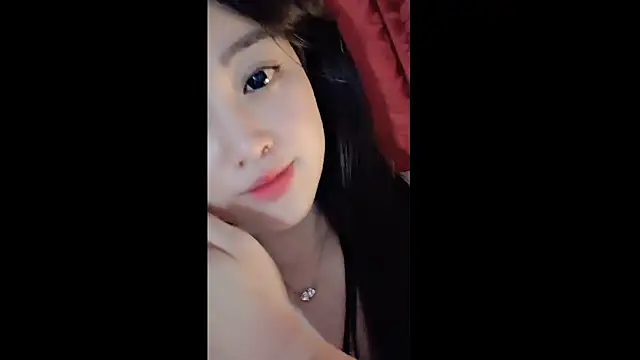 MiCandy-Lovee online show from May 6, 2026, 2:48 am