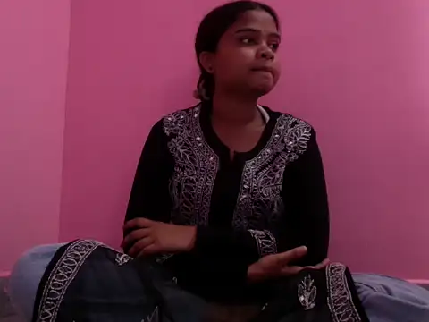 Snapshot of annnu_00 chatting on November 13, 2025, 9:02 am annnu 00 online show from November 13, 2025, 9:02 am