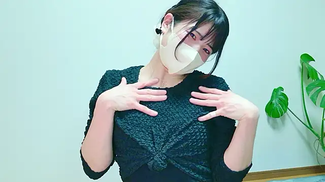 Snapshot of mayumichan13 chatting on February 14, 2026, 1:11 pm mayumichan13 online show from February 14, 2026, 1:11 pm