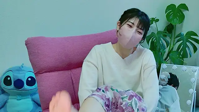 Snapshot of mayumichan13 chatting on February 3, 2026, 7:35 am mayumichan13 online show from February 3, 2026, 7:35 am