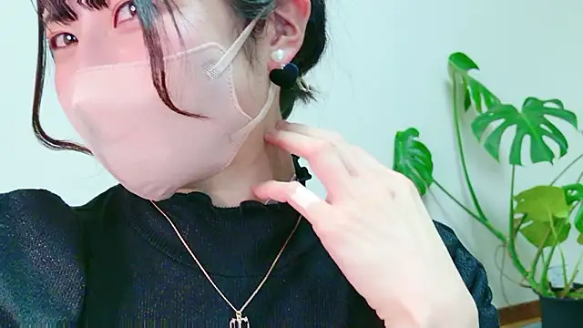 Snapshot of mayumichan13 chatting on February 12, 2026, 2:17 pm mayumichan13 online show from February 12, 2026, 2:17 pm