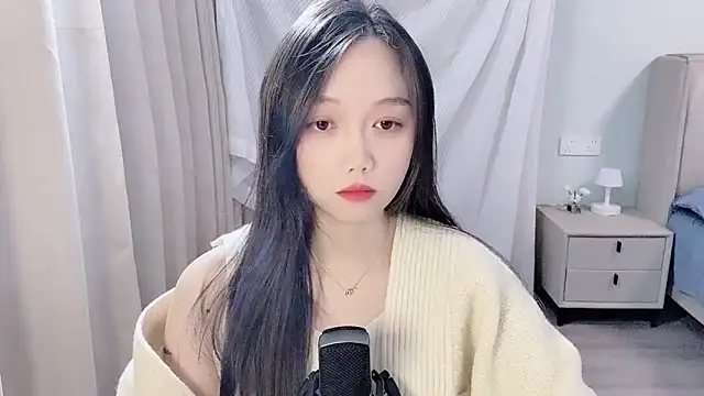 BoiI2u online show from December 3, 2025, 3:22 pm