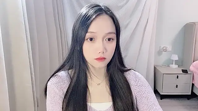 BoiI2u online show from November 15, 2025, 3:38 pm