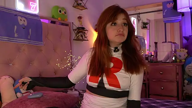 Snapshot of Teenjenn_ chatting on February 8, 2026, 1:36 am Teenjenn online show from February 8, 2026, 1:36 am