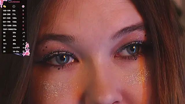 cheeky cherry  online show from November 27, 2025, 3:12 pm