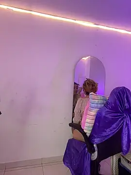 NinaSakura Eup online show from December 16, 2025, 11:36 am