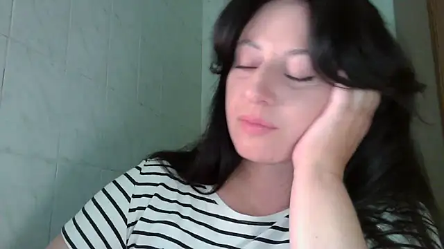 MelinaAx online show from July 21, 2026, 8:21 pm