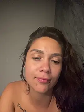 carolsapequinha online show from July 6, 2026, 2:18 am
