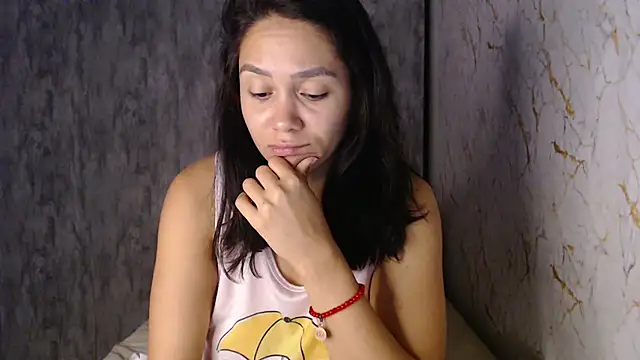 carolsapequinha online show from November 30, 2025, 3:40 am