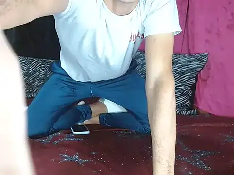 FANTASYBOYS11 online show from December 4, 2025, 1:15 am