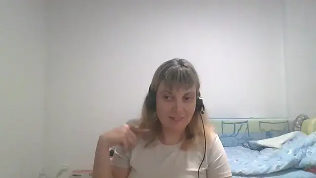 Snapshot of CherieAdair chatting on November 15, 2025, 4:00 pm CherieAdair online show from November 15, 2025, 4:00 pm