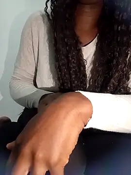 Snapshot of mirna96 chatting on November 17, 2025, 7:29 pm mirna96 online show from November 17, 2025, 7:29 pm