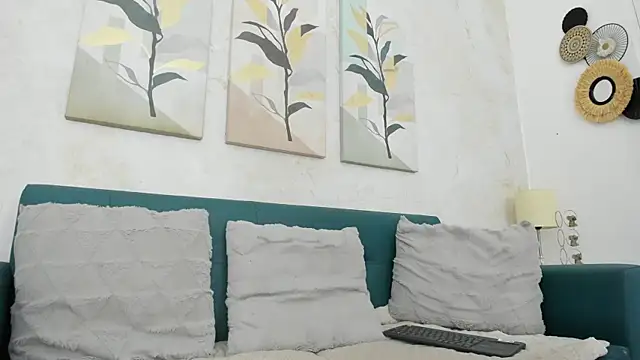 Snapshot of karime_arana chatting on November 30, 2025, 6:52 pm karime arana online show from November 30, 2025, 6:52 pm