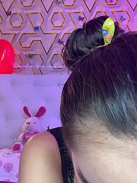 MelanyyJhonson15 online show from February 20, 2026, 2:41 am