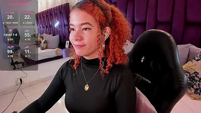 avrilwaynee online show from November 21, 2025, 11:53 am