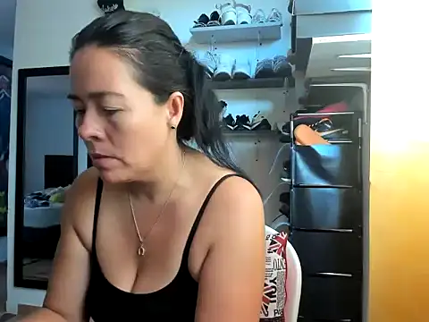 Snapshot of caroline_47 chatting on May 3, 2026, 3:37 pm caroline 47 online show from May 3, 2026, 3:37 pm