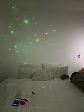 Snapshot of dolceragazza_15 chatting on November 24, 2025, 10:43 pm dolceragazza 15 online show from November 24, 2025, 10:43 pm