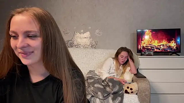 Seylune online show from November 30, 2025, 4:35 am