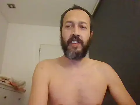 Snapshot of Torvison27 chatting on January 17, 2026, 3:32 am Torvison27 online show from January 17, 2026, 3:32 am