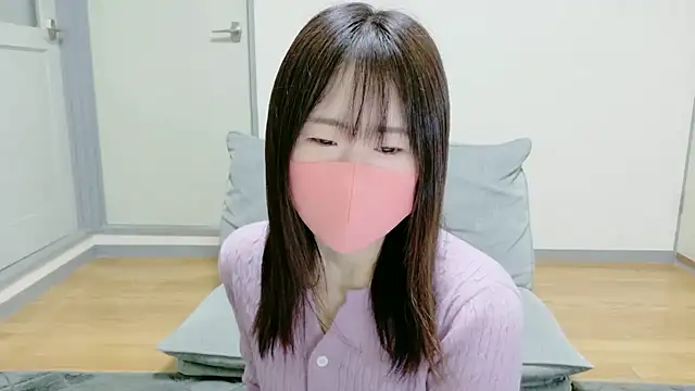 akane room online show from December 3, 2025, 8:19 pm