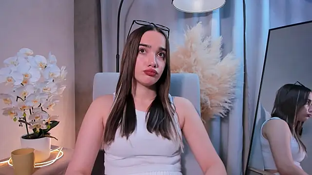 Snapshot of NoraBuffa chatting on November 20, 2025, 4:29 pm NoraBuffa online show from November 20, 2025, 4:29 pm