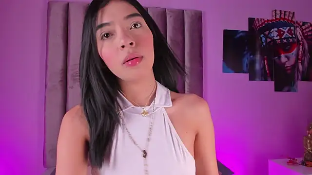 Snapshot of GabrielaSuarez_ chatting on May 27, 2026, 8:27 pm GabrielaSuarez online show from May 27, 2026, 8:27 pm