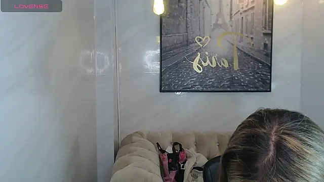 Evy Luxx v online show from June 6, 2026, 3:12 am