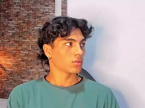 Snapshot of MattFiore chatting on December 14, 2025, 6:02 pm MattFiore online show from December 14, 2025, 6:02 pm