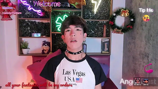 Angeldust19 online show from December 20, 2025, 4:04 am