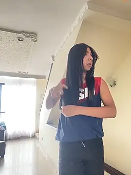 Hopemoretti online show from November 28, 2025, 6:08 pm