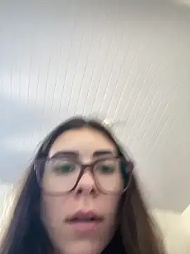 fer-nanda online show from April 19, 2026, 7:16 pm