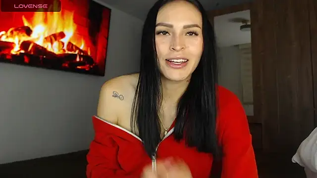 Snapshot of Linda__fiore chatting on May 28, 2026, 1:57 am Linda fiore online show from May 28, 2026, 1:57 am