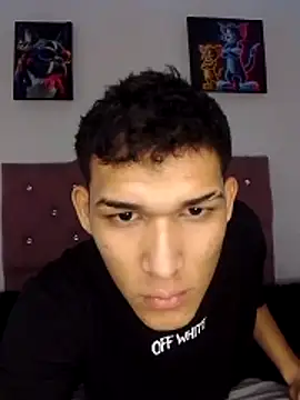 Snapshot of Luigi_cumming1 chatting on November 19, 2025, 6:13 am Luigi cumming1 online show from November 19, 2025, 6:13 am