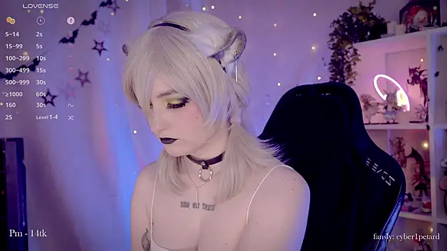 vronnier online show from November 28, 2025, 2:50 pm