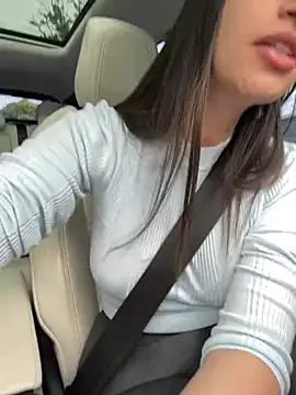 Snapshot of BelleRune chatting on March 21, 2025, 1:23 pm BelleRune online show from March 21, 2025, 1:23 pm