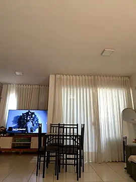 Snapshot of BelleRune chatting on October 3, 2025, 9:44 am BelleRune online show from October 3, 2025, 9:44 am