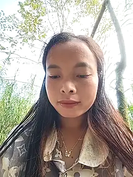 Yumi 08 online show from November 16, 2025, 1:54 am