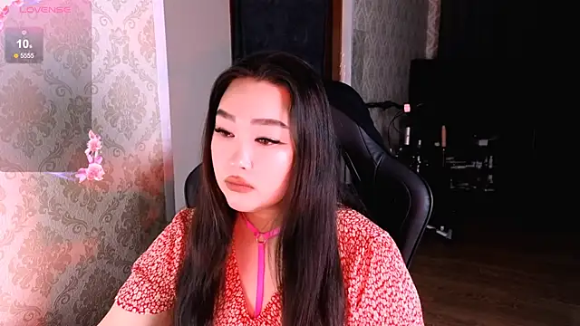 Emma Uilson online show from December 17, 2025, 2:05 am