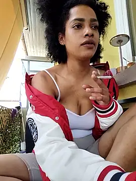 chanell95 online show from April 18, 2026, 12:18 pm