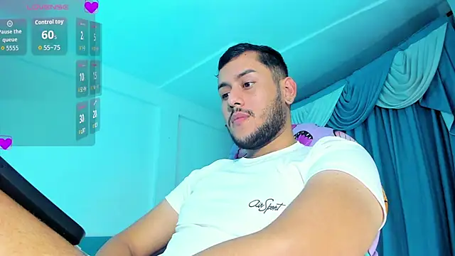 Snapshot of Latino_Hot_Boy chatting on December 17, 2025, 4:50 am Latino Hot Boy online show from December 17, 2025, 4:50 am