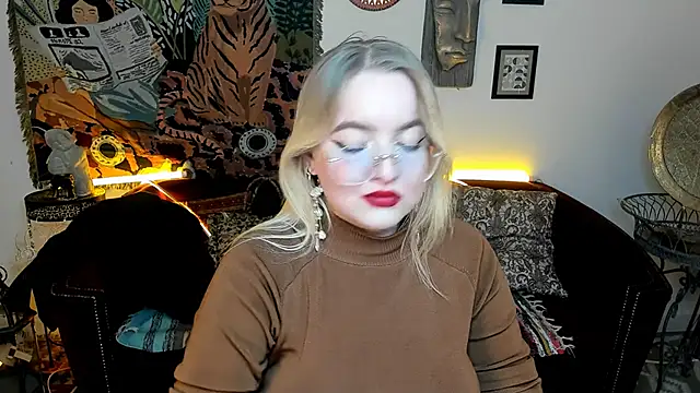 Snapshot of EllaPower chatting on November 20, 2025, 1:34 pm EllaPower online show from November 20, 2025, 1:34 pm