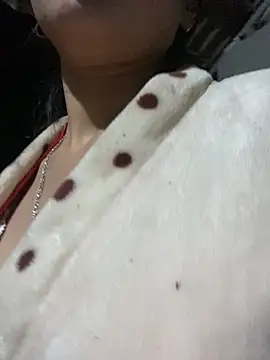 pitty mymi online show from November 19, 2025, 2:39 pm